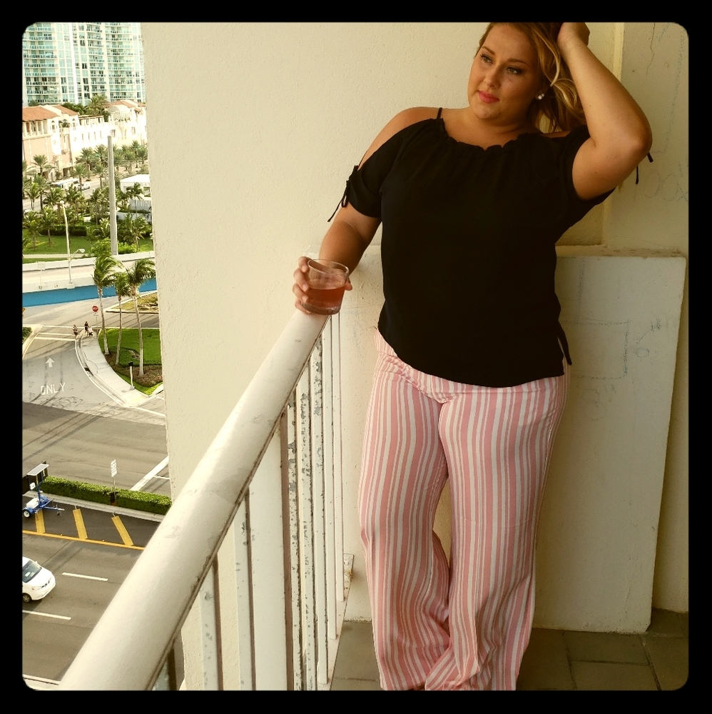NY&Co piazza pink striped pants